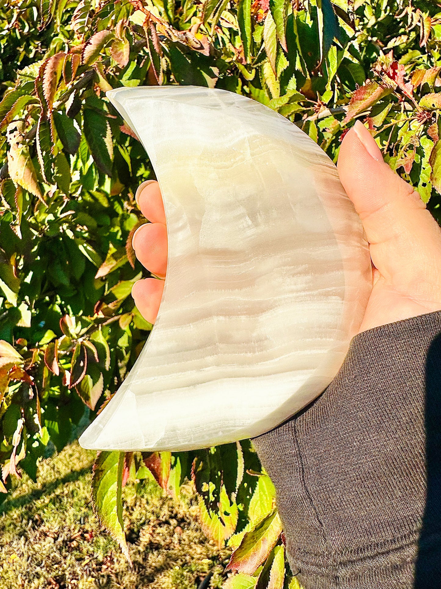 Beautiful White Onyx Moon Bowl