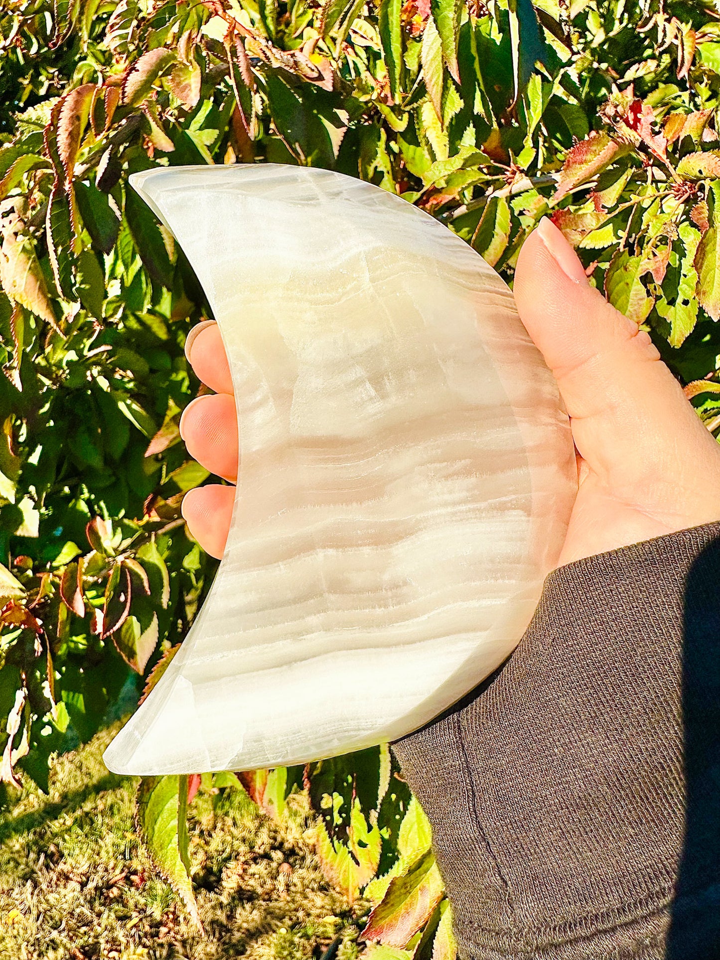 Beautiful White Onyx Moon Bowl